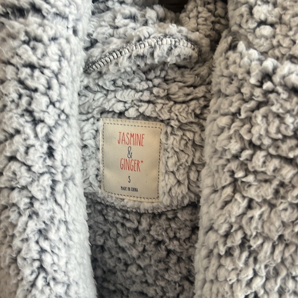 Jasmine and Ginger coat / robe - Picture 2 of 4